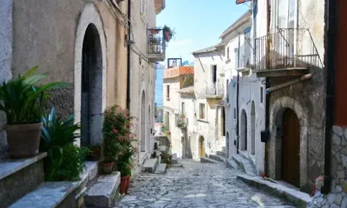 Pietrelcian Italia